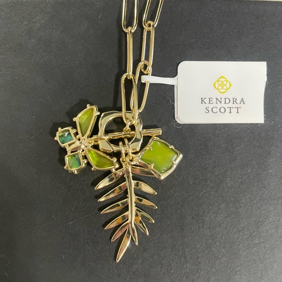 Kendra Scott Jewelry - BRAND NEW Kendra Scott Gold and Green Pendant Necklace